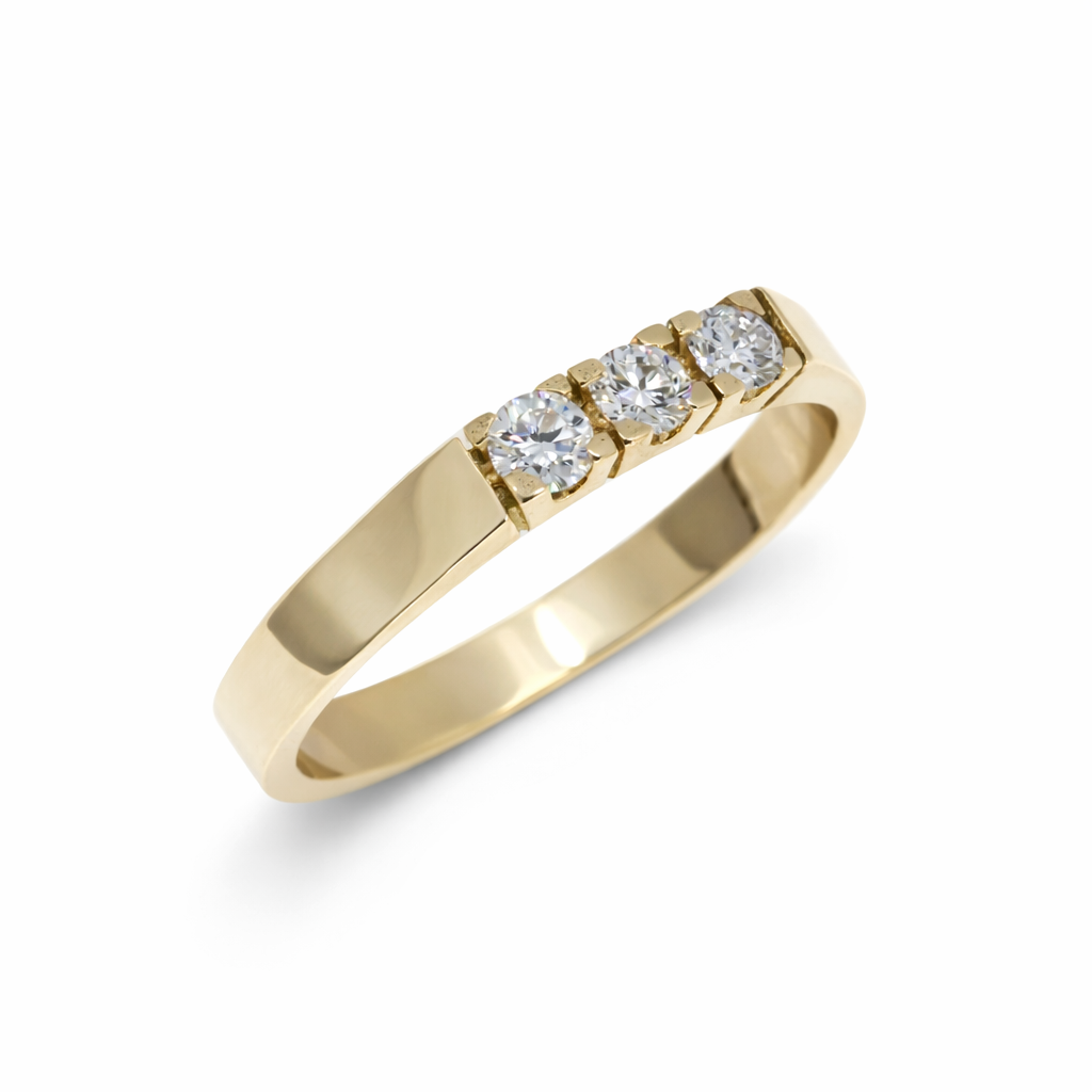 Lab-grown yellow gold ring 3-0.18crt.